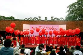 Hari Sajak Vietnam ke-10 diadakan di Kuil Sastra Van Mieu – Quoc Tu Giam